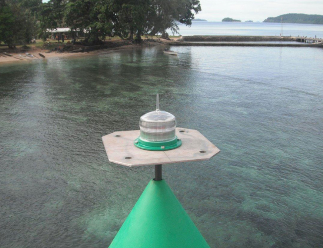 1-2NM+ Solar Marine Lantern (SL-15) 3