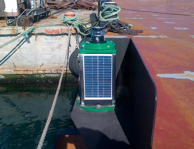 3NM Bargesafe Solar Barge Light 2