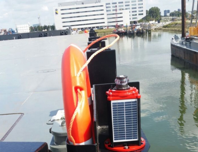 3NM Bargesafe Solar Barge Light