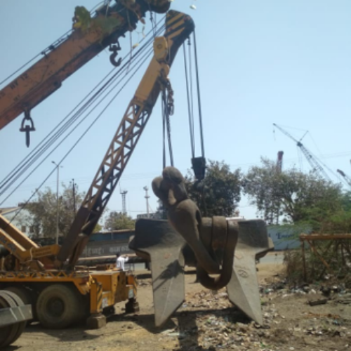 Two 21-Tonne Anchors, Found When They Could Not Be Found
